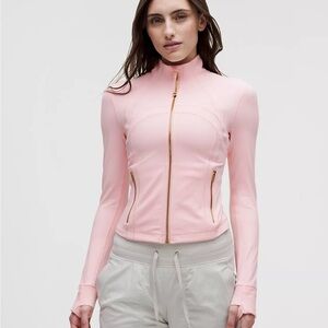 Lululemon Define Cropped Jacket Nulu – Blush Quartz/Gold/Gold
